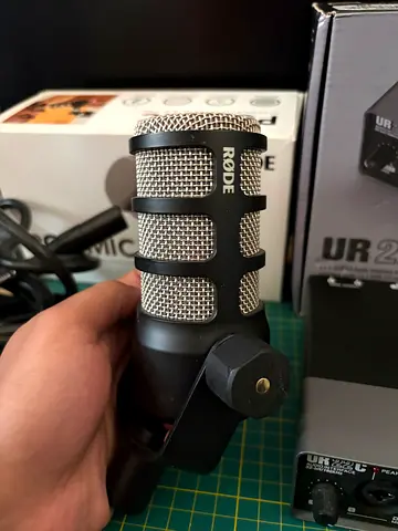 Podcast mic bundle