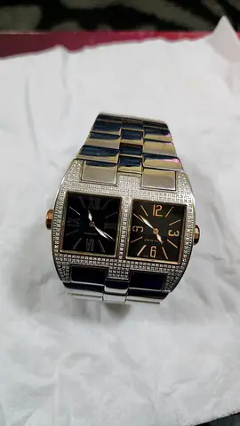 Elegant Dual-Face Quartz Watch