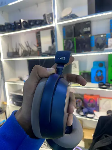 sennheiser momentum 4 For Sale