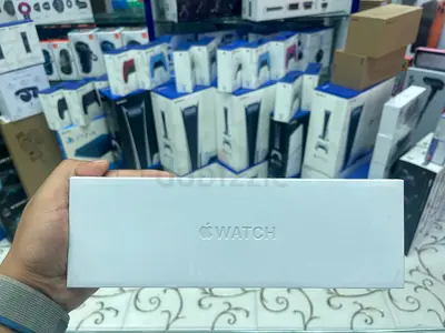 Apple Watch Series 11 (GPS) 46mm Jet Black Black Sport Band (M/L size) TRA