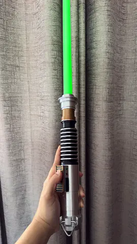 STAR WARS The Black Series Luke Skywalker Force FX Elite Electronic Light-Saber