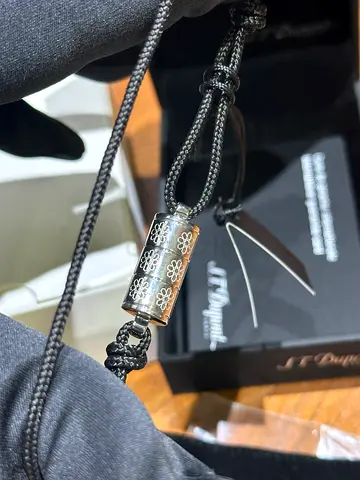 Stylish Silver Flower Bead Necklace