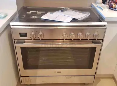 Fredelvry Bosch Series 8 Gas top electric oven