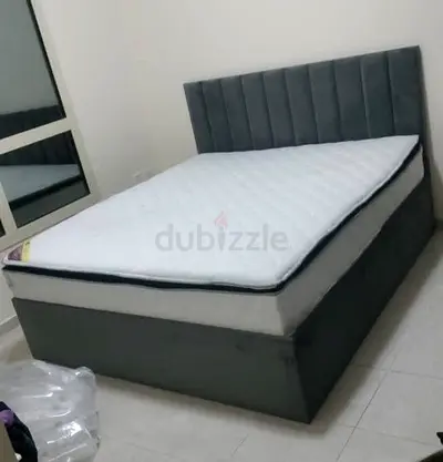 Modern Design New King size Luxury Family bed with mattress Available