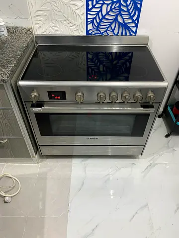 Bosch series 6  5zone electric cooking range FREE DELIVERY + WARRENTY