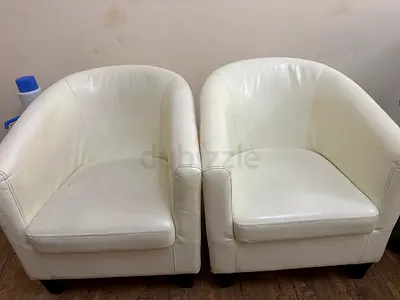 Cozy White Barrel Sofa Set 4 pcs