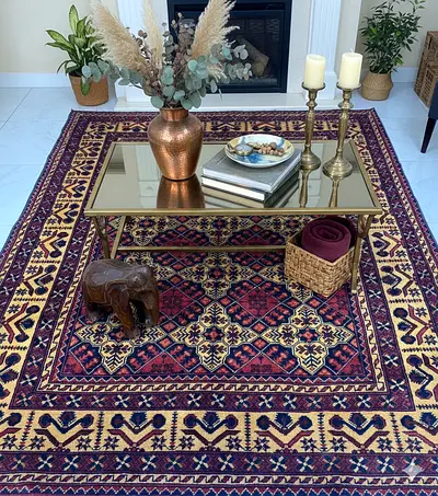 Beautiful Traditional Area Rug for Sale
