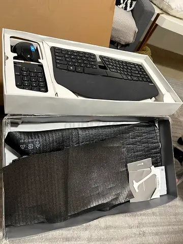 Wireless Keyboard and Mouse Combo