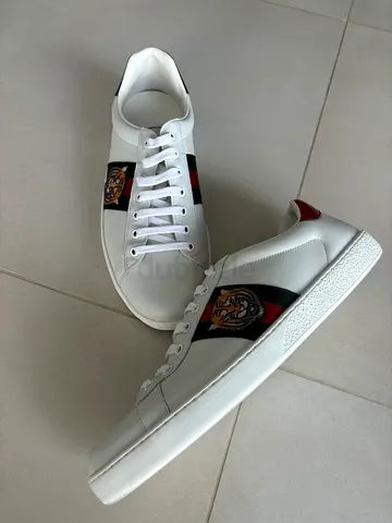 Authentic Gucci ACE Series Embroidered sneakers for Men