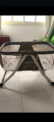 baby crib