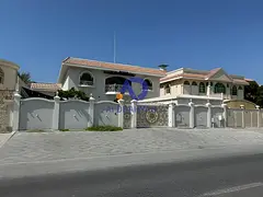 Luxury villa in a strategic location on the main street in Al Nakheelat