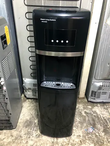 Bottom load water dispenser