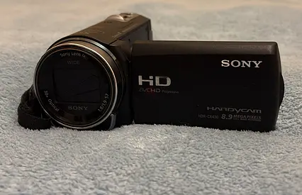 Sony HDR-CX430V is a Full HD