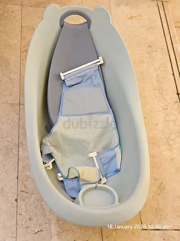 Baby bath tub