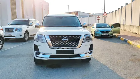 NISSAN PATROL 2016 GCC LE PLATINUM 5CAMRA FULL OPTION WITH SUNROOF BODY KIT 2023 VERY CLEAN CAR
