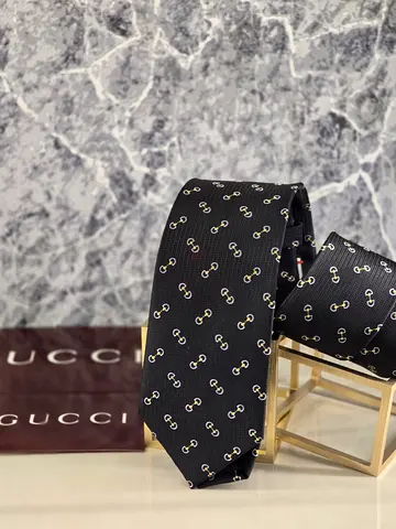 Gucci Designer Tie - Elegant Addition to Your Wardrobe