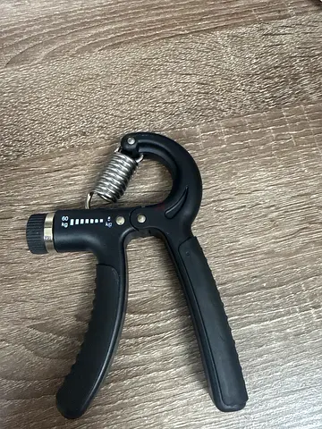 hand grip strengthener