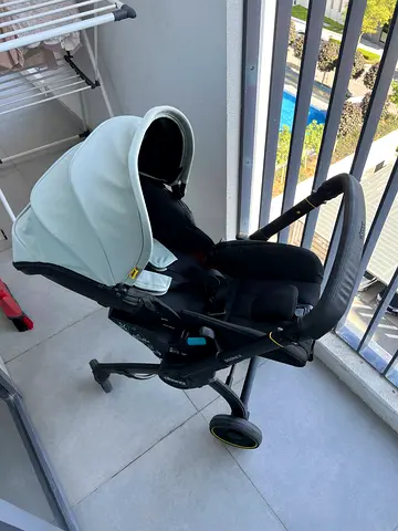Doona X infant car seat  stroller. Good condition, used carefully.
There are a few small scratches.