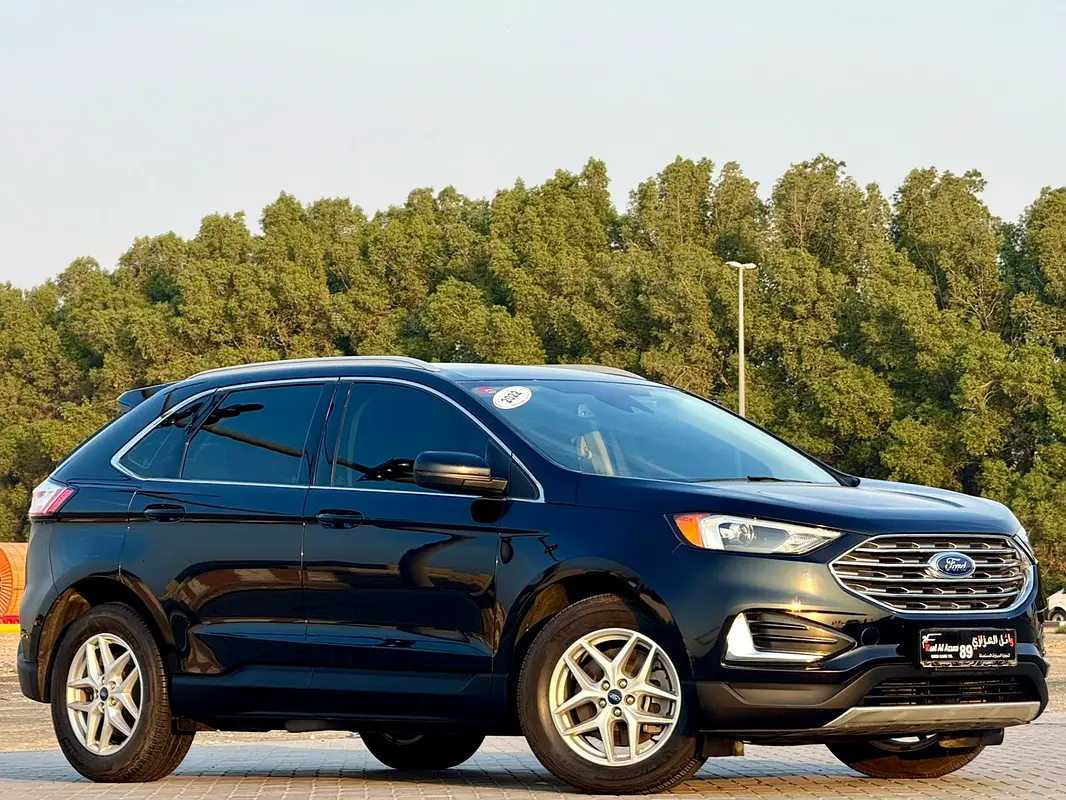 Ford Edge 2022 — photo 1 of 12