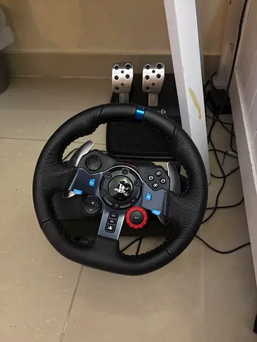 logitech Racing Wheel with Pedals g29 model