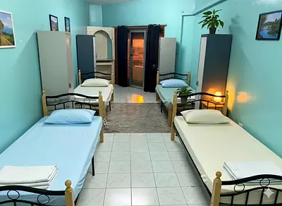 Ladies Executive Bed Space Available — near Union Metro station