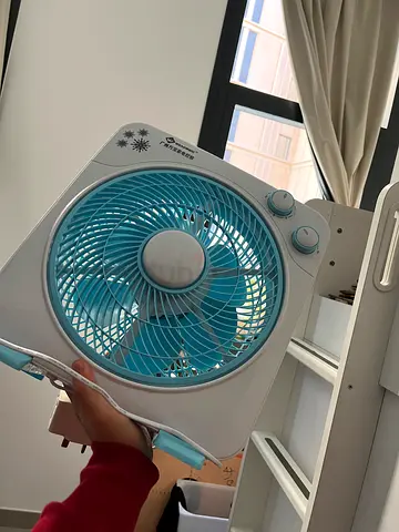 Energy-Efficient Table Fan for Sale