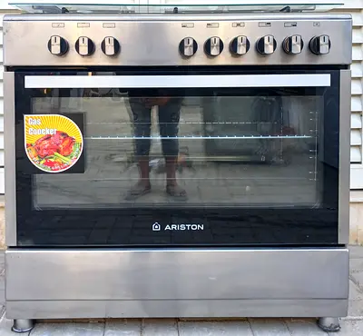 Ariston 90x60 cooker for sale neat  clean 0502141617