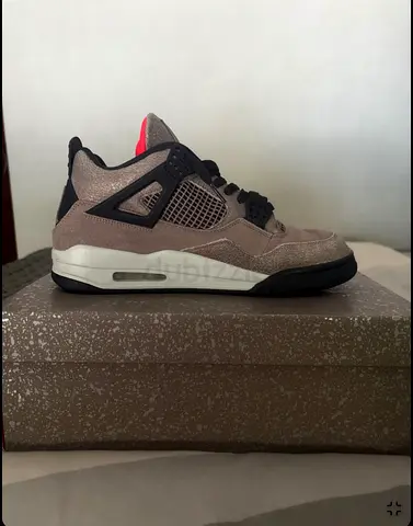Jordan 4 taupe haze