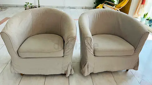 Cozy Pair of Armchairs - Perfect for Living Room