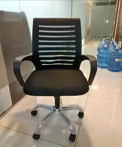 Comfortable setting office chairs modern style