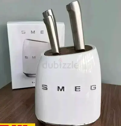 Smeg knife set with 6 knives sealed packed 100% original