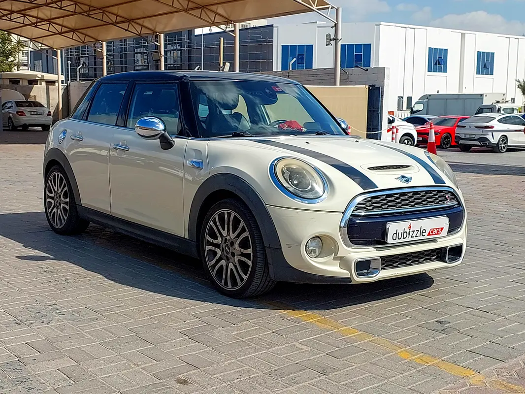 MINI Cooper 2015 — photo 1 of 18