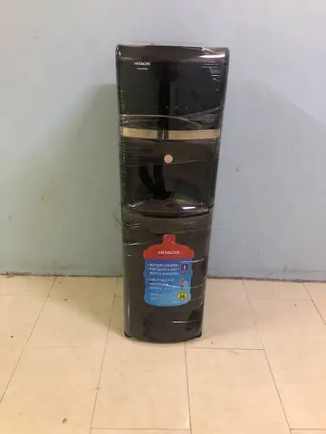 Bottom load water dispenser