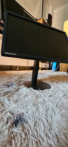 Lenovo ThinkVision 24inch