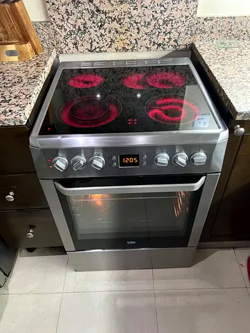 Beko electric ceramic cocker size 60cm