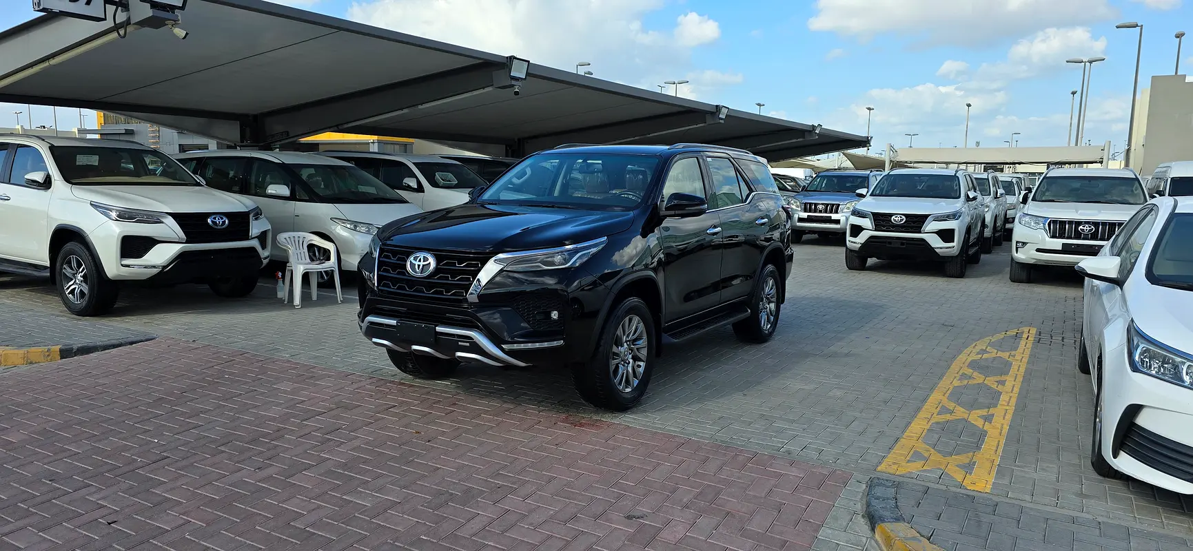 Toyota Fortuner 2022 — photo 1 of 20