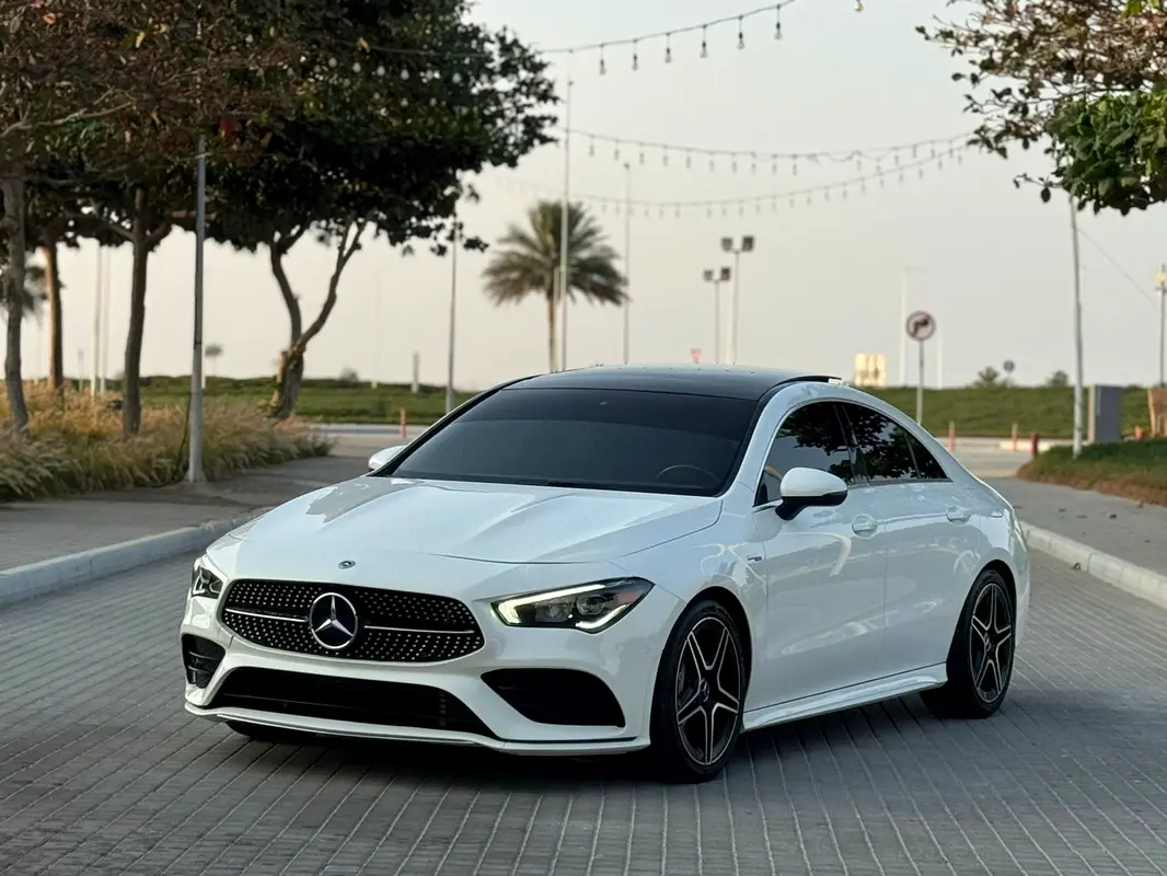 Mercedes-Benz CLA-Class 2022 — photo 1 of 10