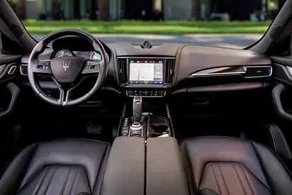 2022 Maserati LEVANTE photo 7