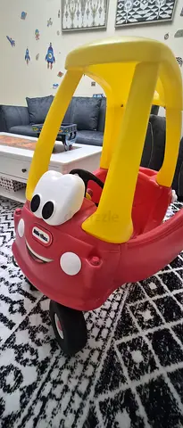 Little Tikes Cozy Coupe Ride-On Car