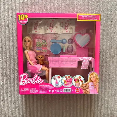 BARBIE SALON FOR SALE