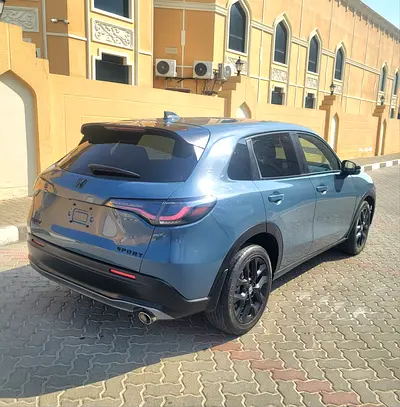 صورة 14 لـ 2023 Honda HR-V