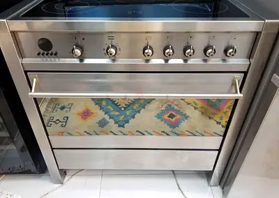 Smeg Brand Electric Ceramic 5 Hobs Cooker Range Size 90 X 60 cm  Stainless Steel body  Excellent