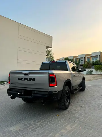 صورة مصغرة 3 لـ 2020 RAM 1500