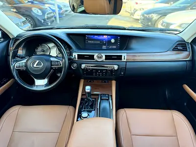 صورة 16 لـ 2017 Lexus GS-SERIES