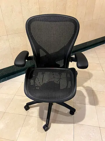 Herman miller aeron chair fully loaded