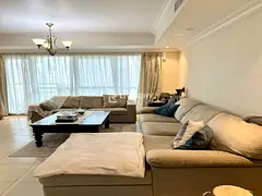 FULLY UPGRADED | CLOSE TO METRO | VACANT