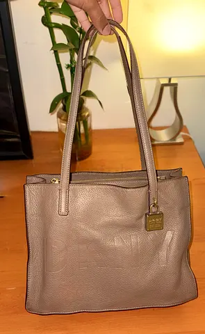 DKNY - Leather Medium Tote