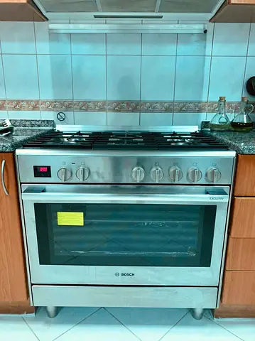 Bosch Series 8 | Gas Cooker With Oven 5 Gas Burners Silver Model-HSG738357M | FREE DELIVERY +WARRANT