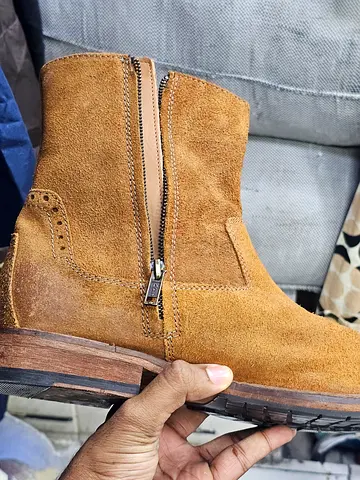 Gently Used Clarks Casual boots