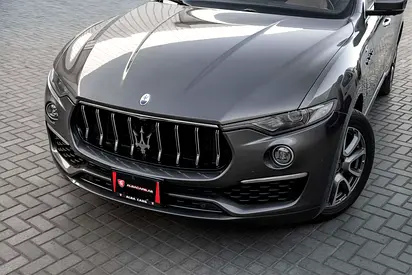 2022 Maserati LEVANTE photo 6